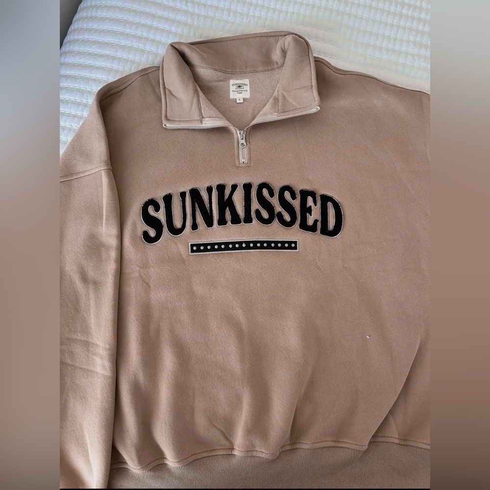 New Oversized Sunkissed Coconut quarter zip sweatshirt - Picture 2 of 3